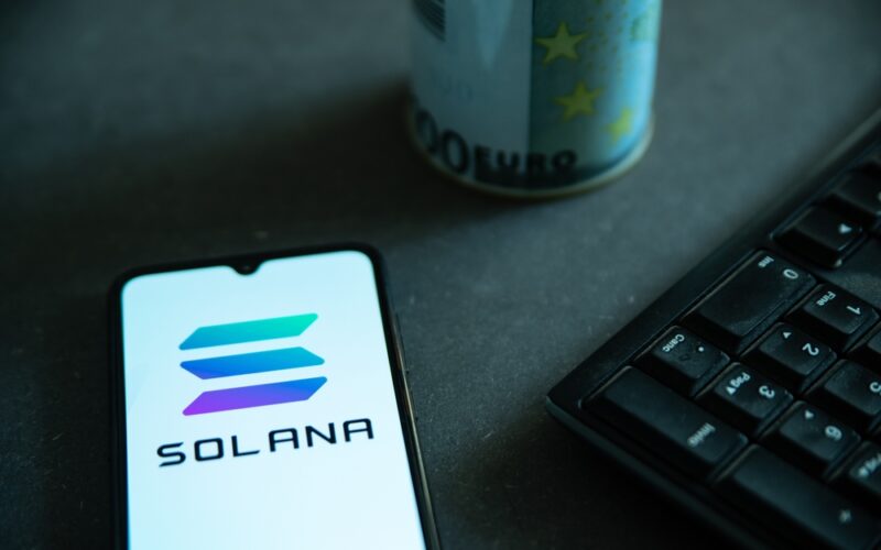 Solana (SOL) Drops 15% amid Congestion News, Losing 40% in One Week